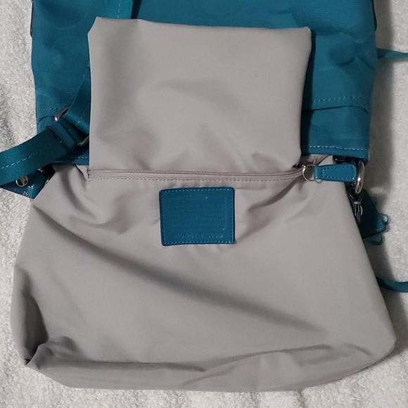 Coach Body Bag - Picture 10 of 11